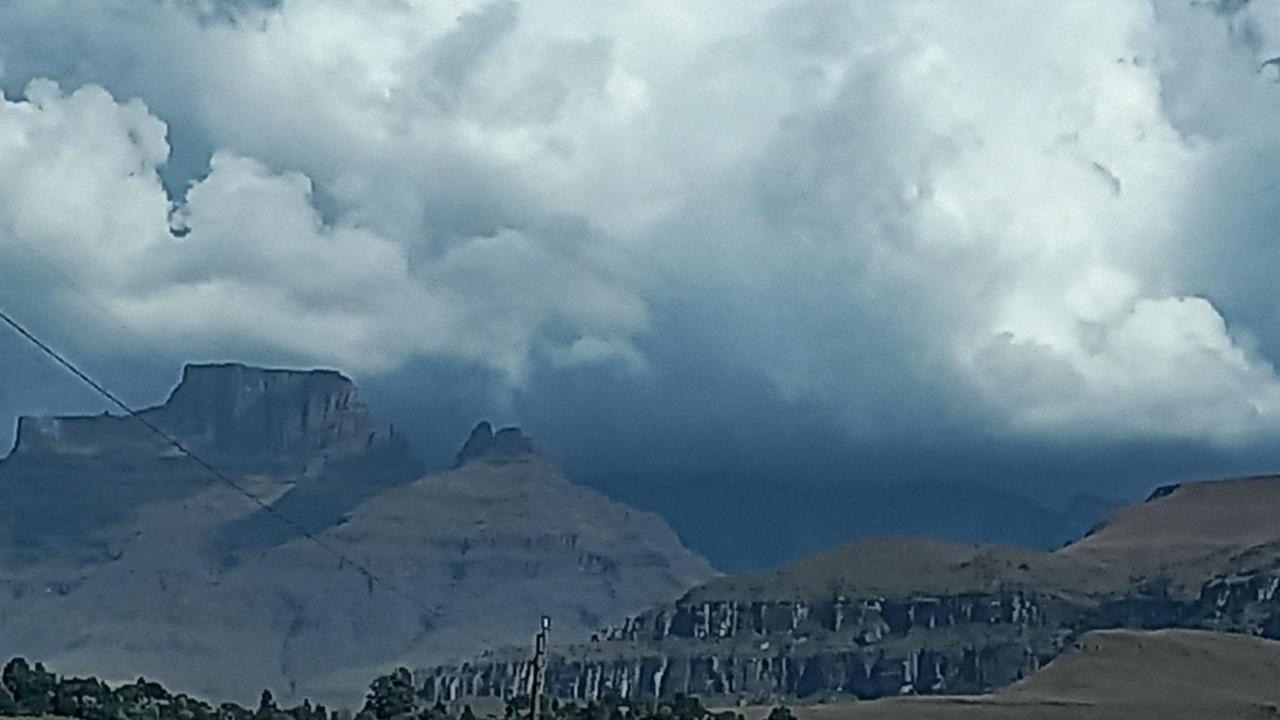 Misty Peaks Cloudlands Bergview Exterior foto
